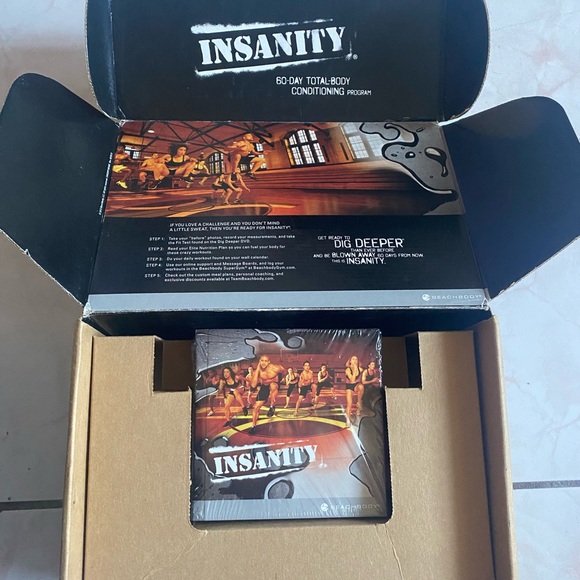 Insanity Total-Body Conditioning Program - Picture 1 of 9